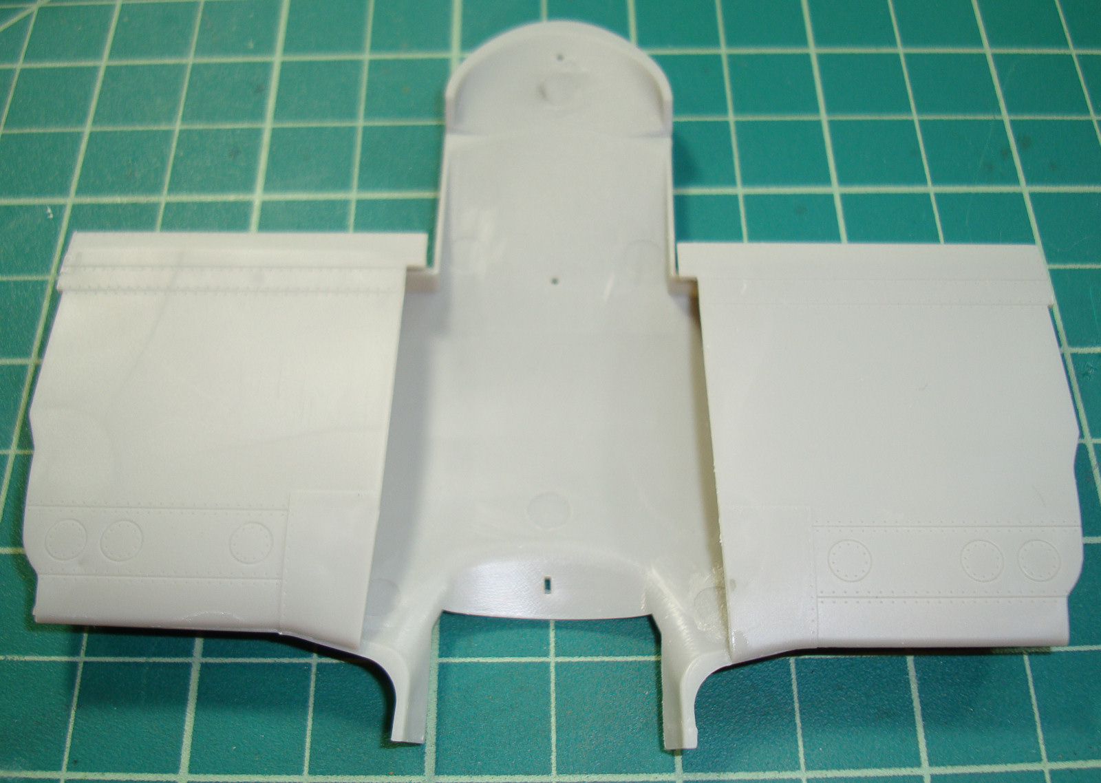 Kitty Hawk 32003 1/32 OV-10D Bronco Build Review