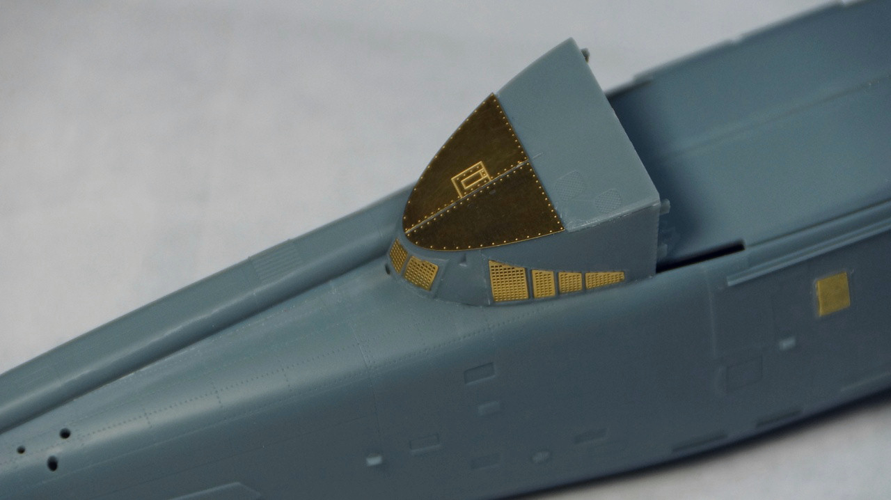 Kitty Hawk 80122 1/48 SH-2F Seasprite Build Image 13
