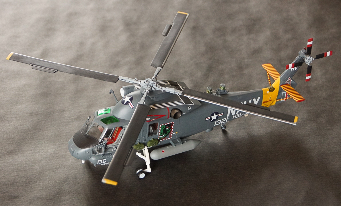 Kitty Hawk 80122 1/48 SH-2F Seasprite Build Image 55