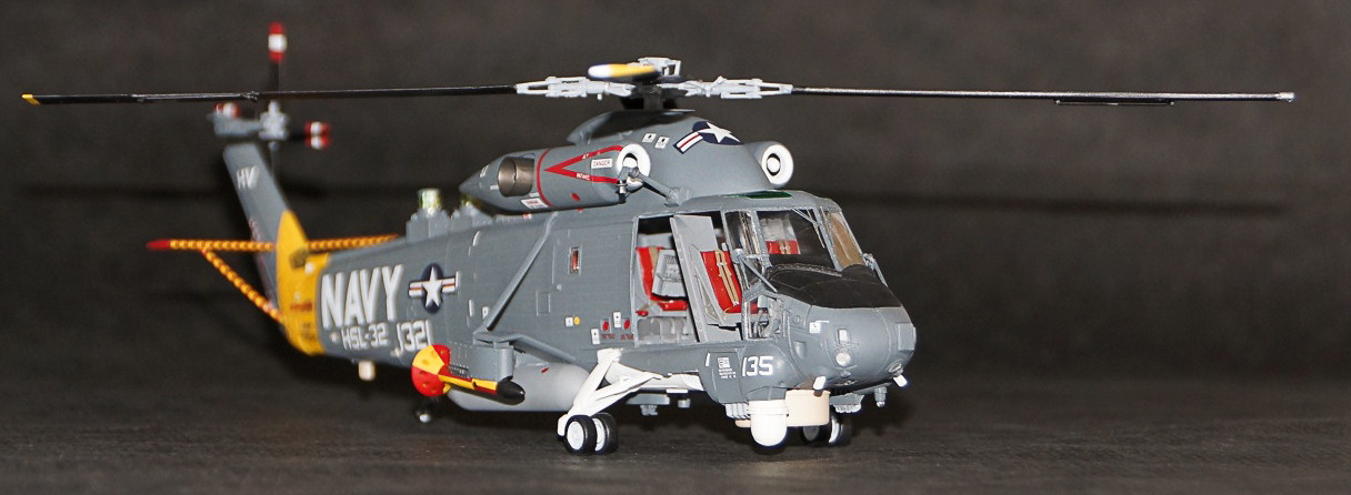 Kitty Hawk 80122 1/48 SH-2F Seasprite Build Image 59