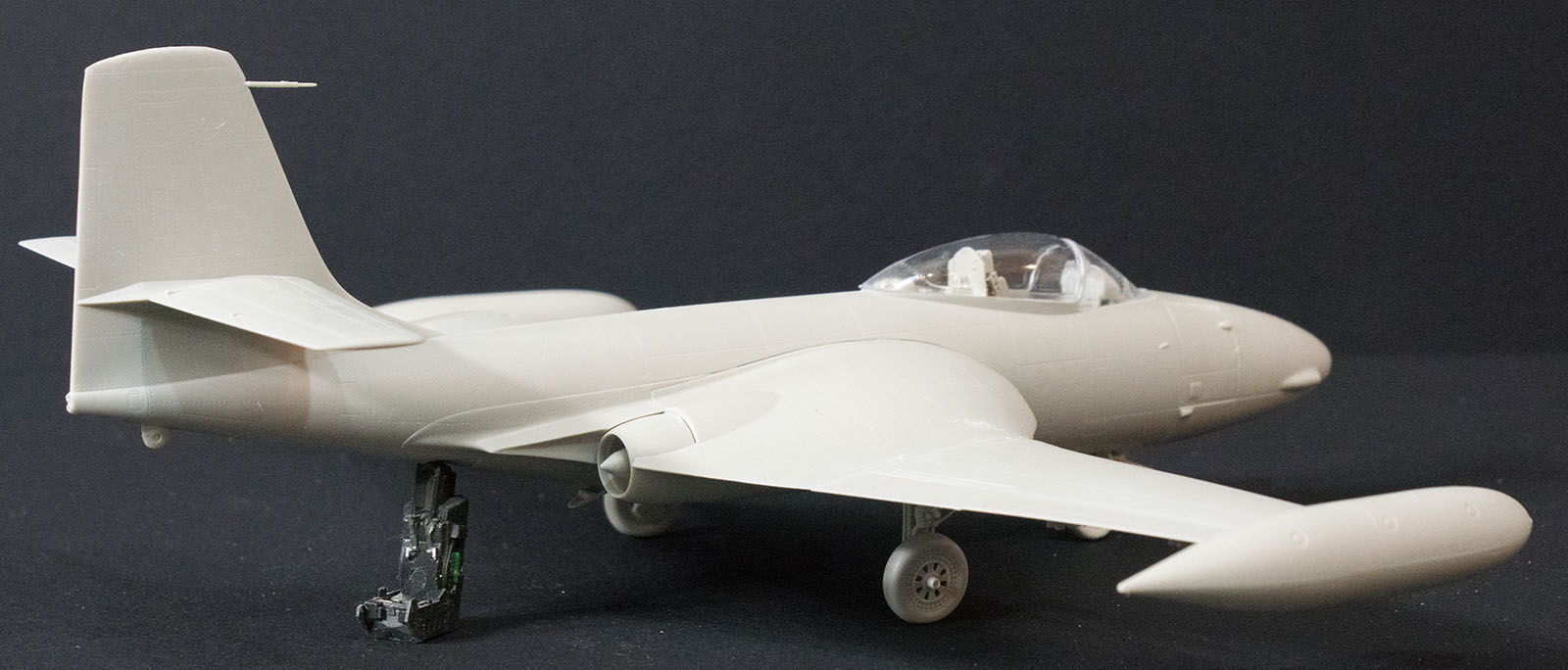 Kitty Hawk 80131 1/48 F2H-2 Banshee Quick Build Image 29