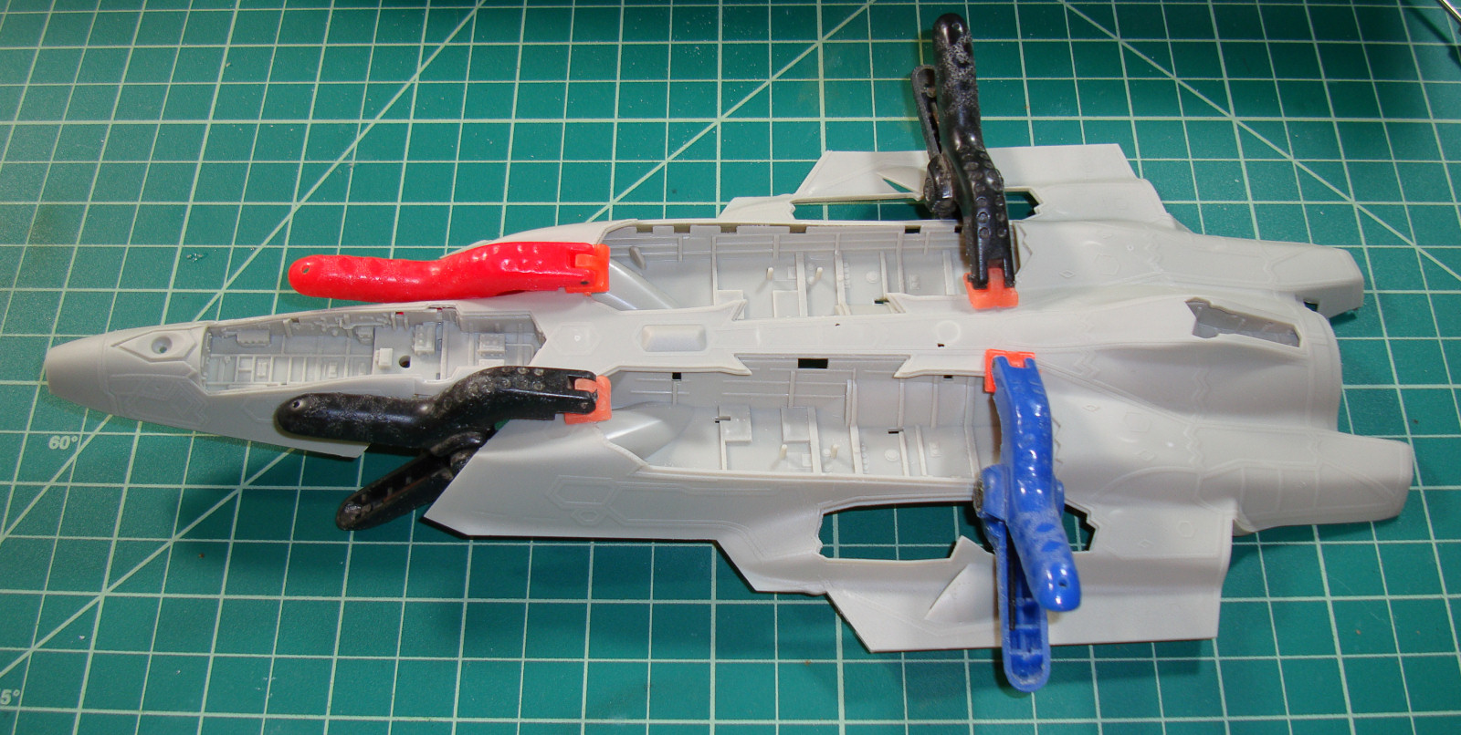 Kitty Hawk 80132 1/48 F-35C Lightning II Quick Build Review