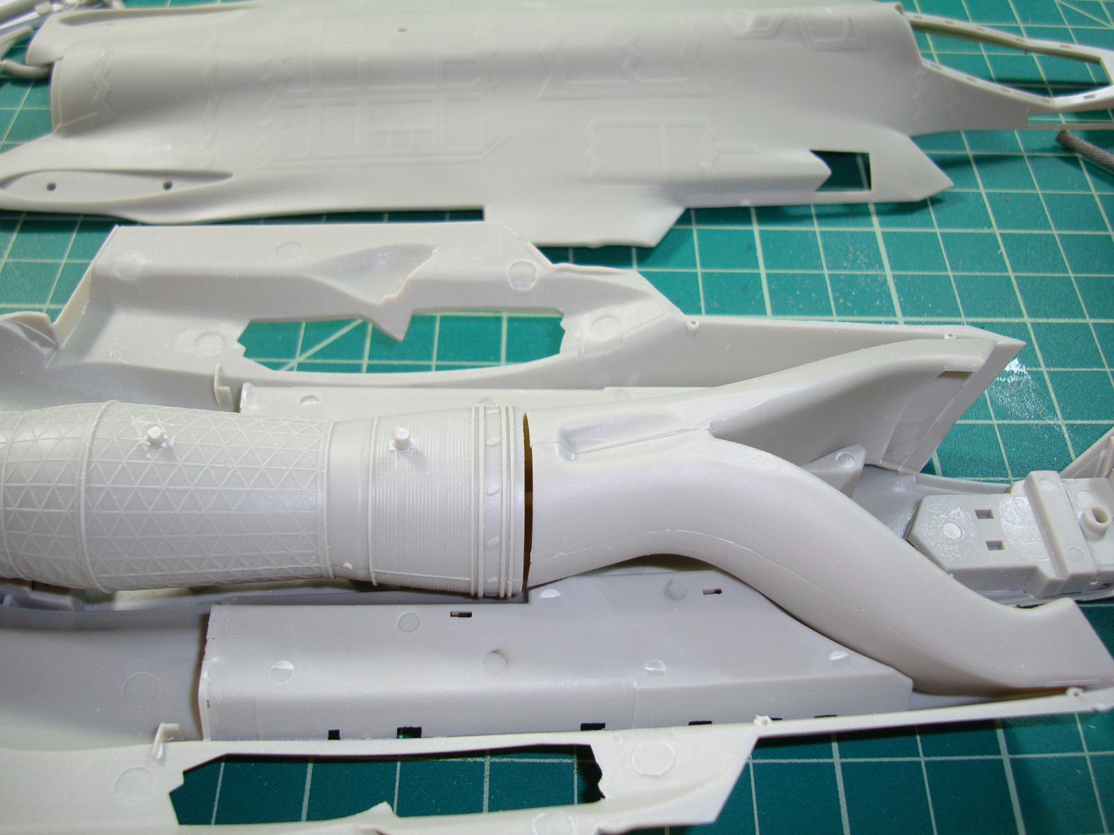 Kitty Hawk 80132 1/48 F-35C Lightning II Quick Build Review