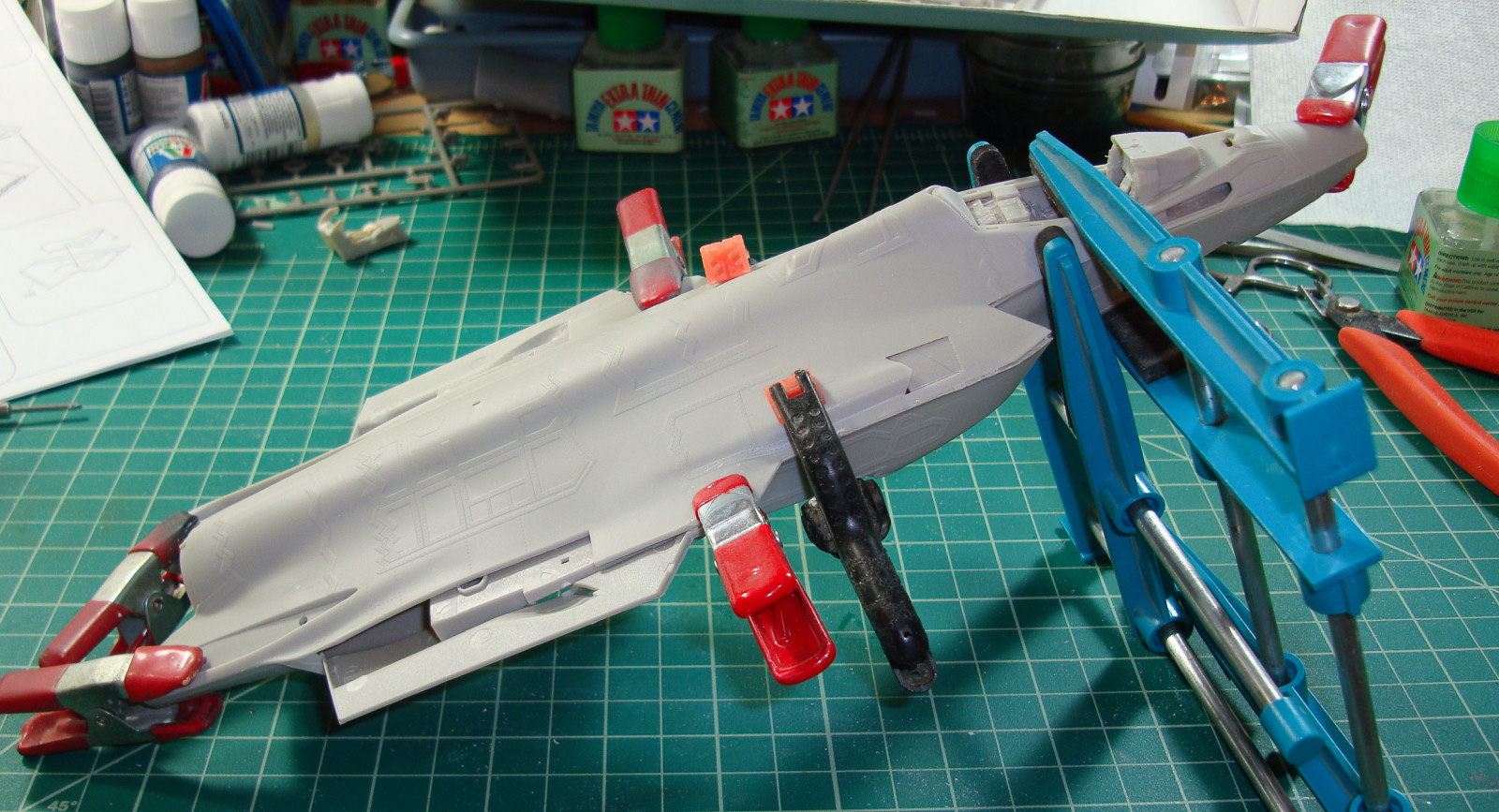 Kitty Hawk 80132 1/48 F-35C Lightning II Quick Build Review