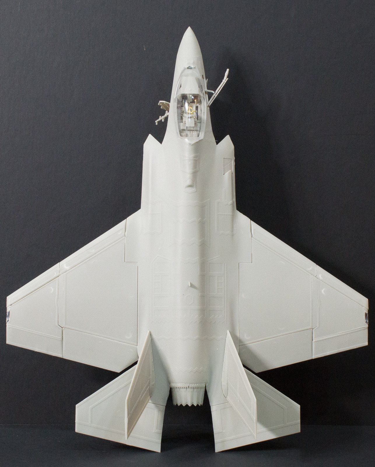 Kitty Hawk 80132 1/48 F-35C Lightning II Build Image 30