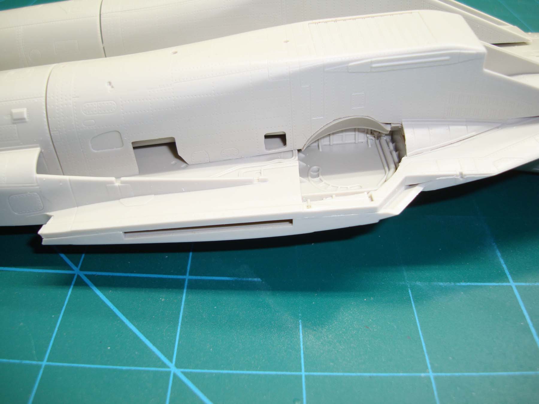 Kitty Hawk 80168 1/48 Su-27UB Flanker C Quick Build Review