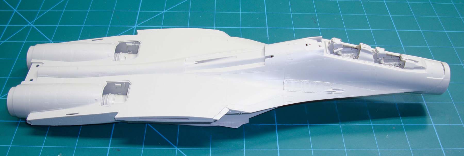 Kitty Hawk 80168 1/48 Su-27UB Flanker C Quick Build Review