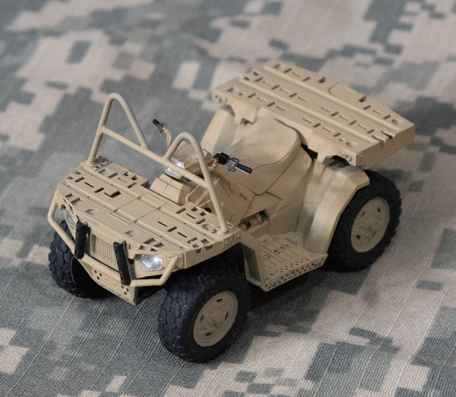 Live Resin 1/35 Polaris MV850 Military ATV Build Review Image 15