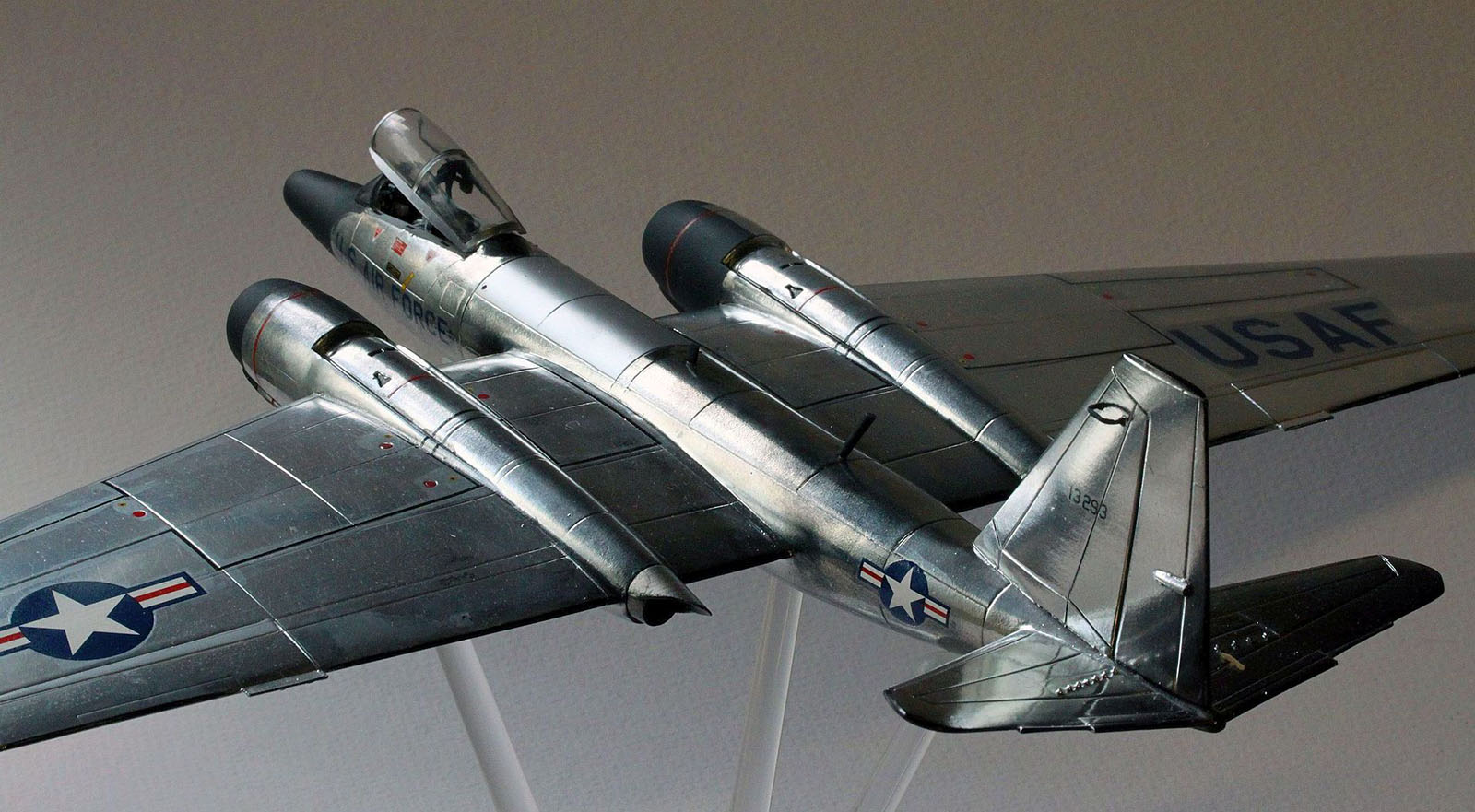 Mach 2 1872 1/72 RB-57F Canberra Build Image 16