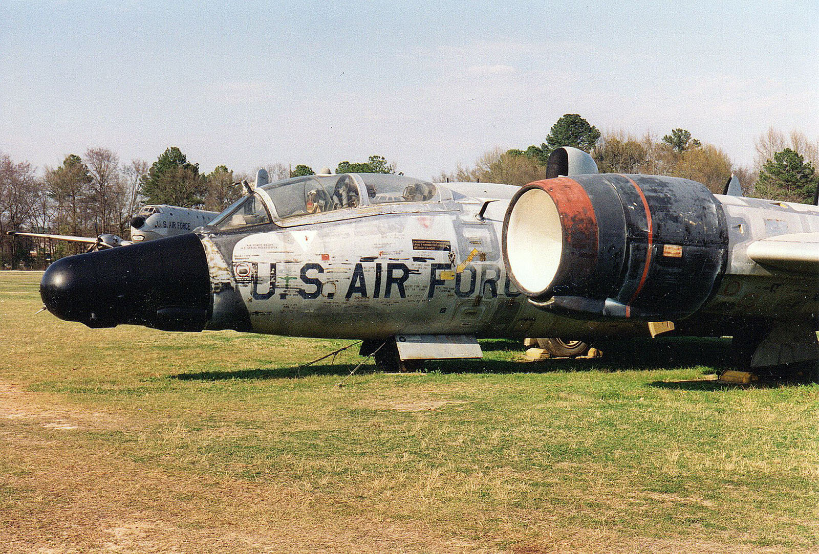 Mach 2 1872 1/72 RB-57F Canberra Build Image 18