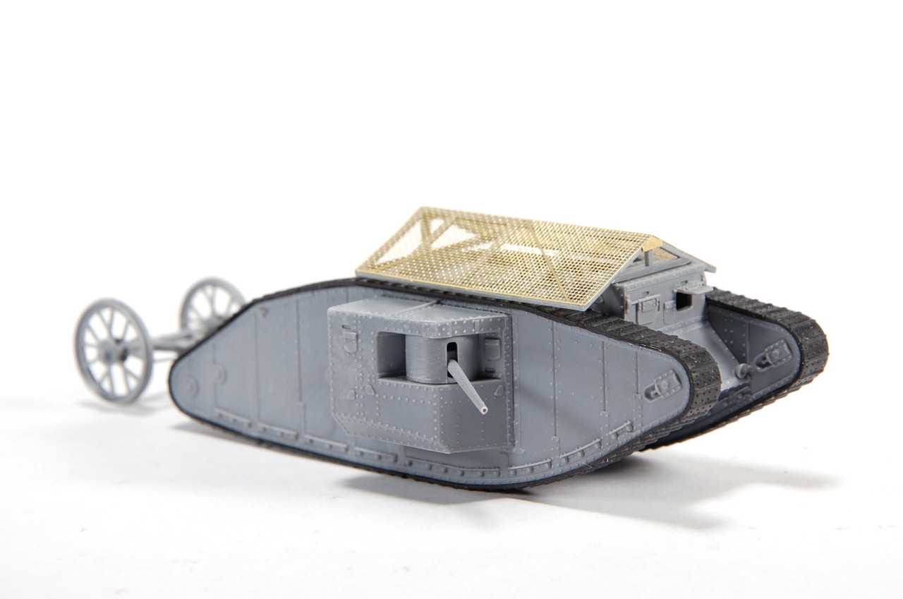 Master Box 72001 1/72 MK 1 ‘Male’ British Tank, Somme Battle Period, 1916 Build Image 07