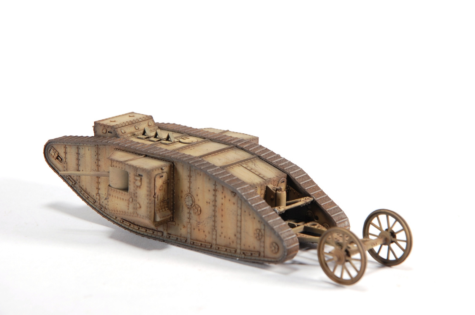 Master Box 72001 1/72 MK 1 ‘Male’ British Tank, Somme Battle Period, 1916 Build Image 11