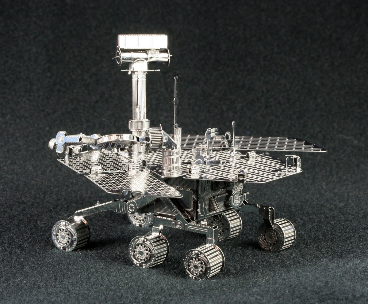 Metal Earth ~1/17 Mars Rover Build Image 05