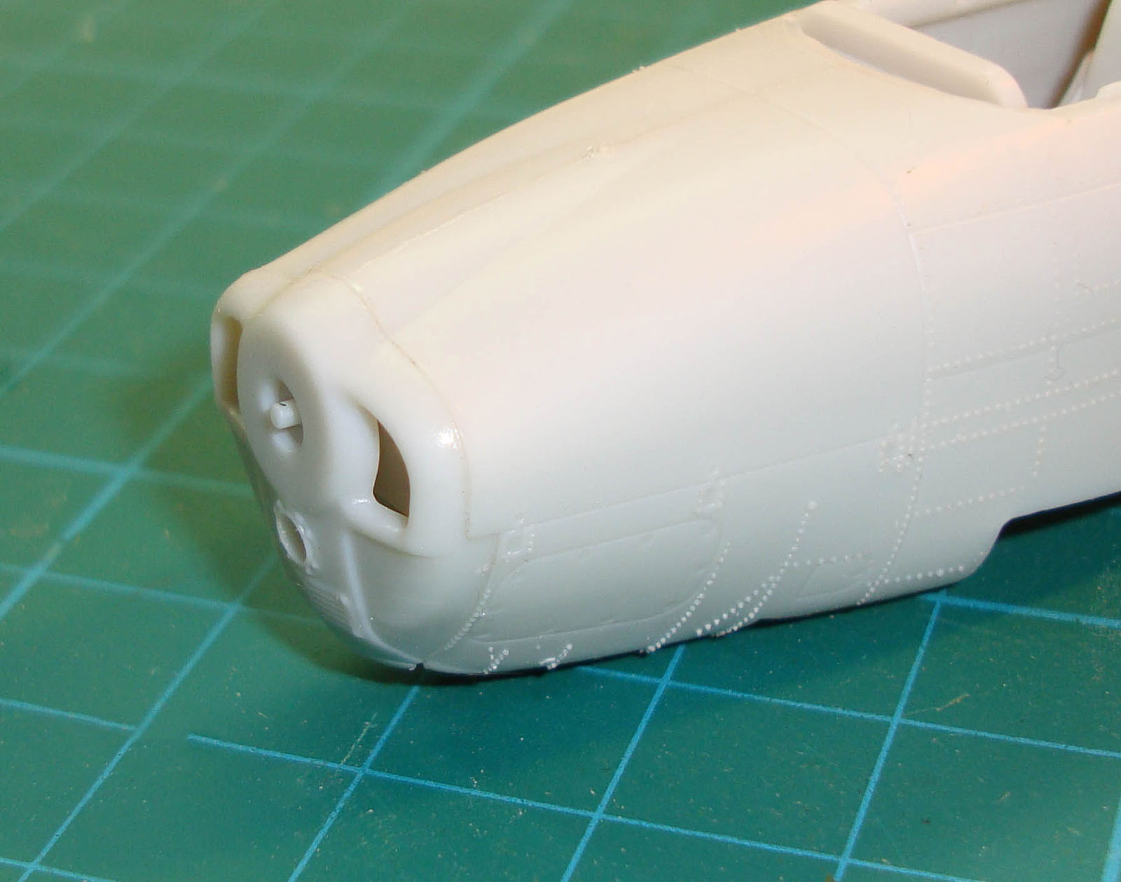 Minicraft 11671 1/48 T-34 Mentor Image 04
