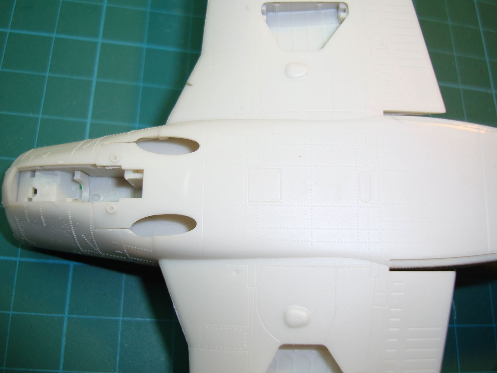 Minicraft 11671 1/48 T-34 Mentor Image 10