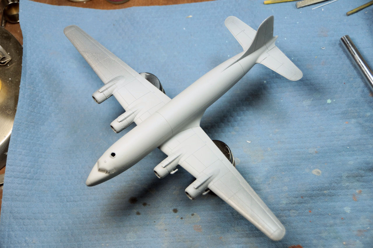 Minicraft 14520 1/144 C-54 Skymaster 'Candy Bomber' Image