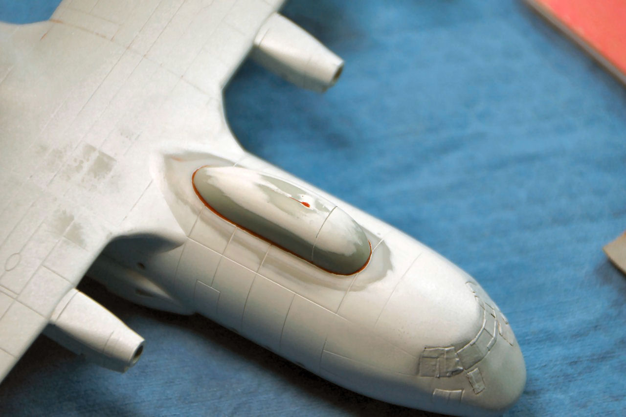 Minicraft 14520 1/144 Lockheed C-130A Hercules Image