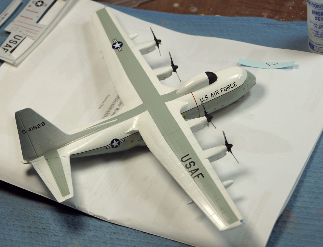 Minicraft 14520 1/144 Lockheed C-130A Hercules Image