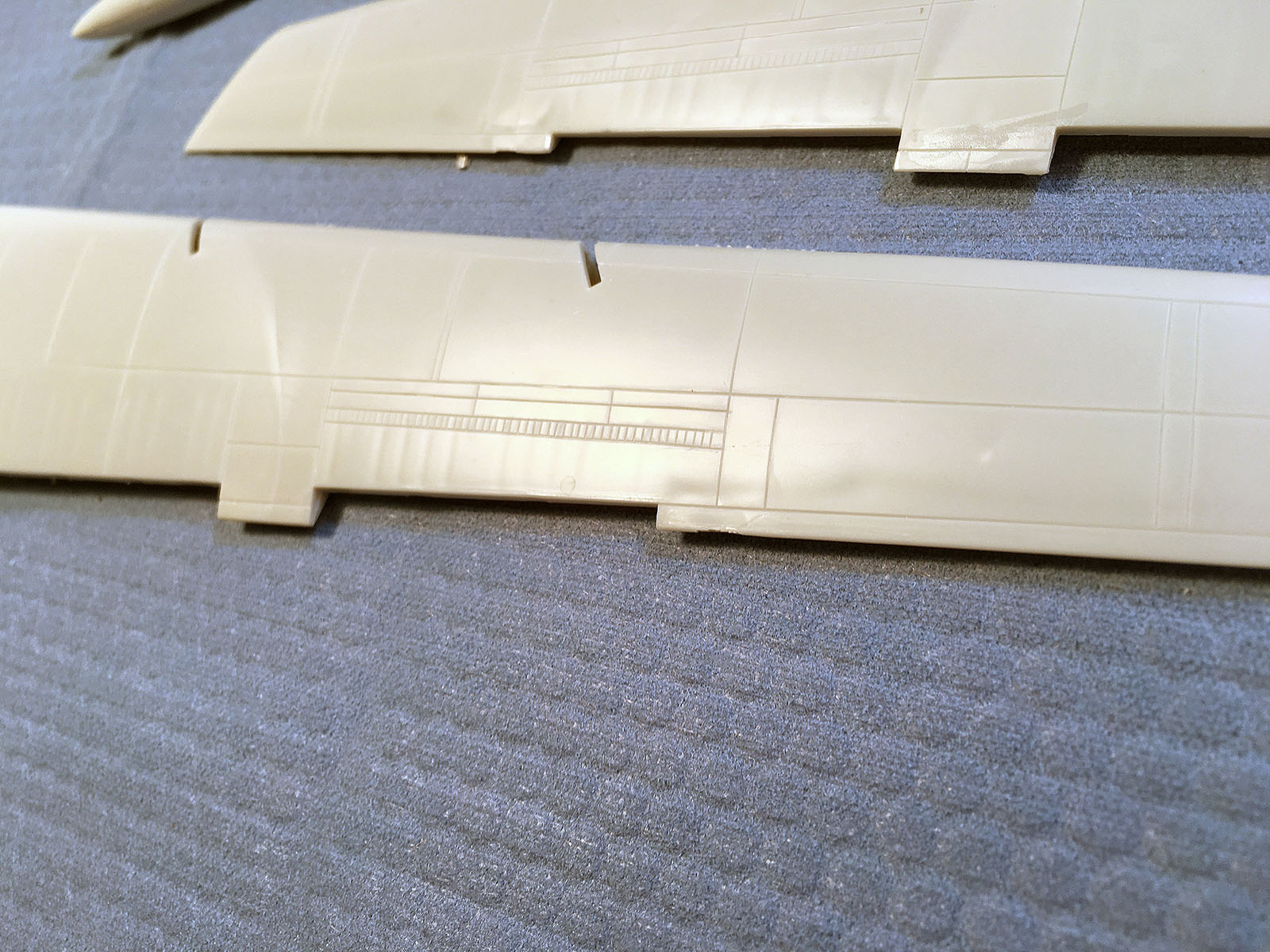 Minicraft 14615 1/144 B-52H Stratofortress Image 01