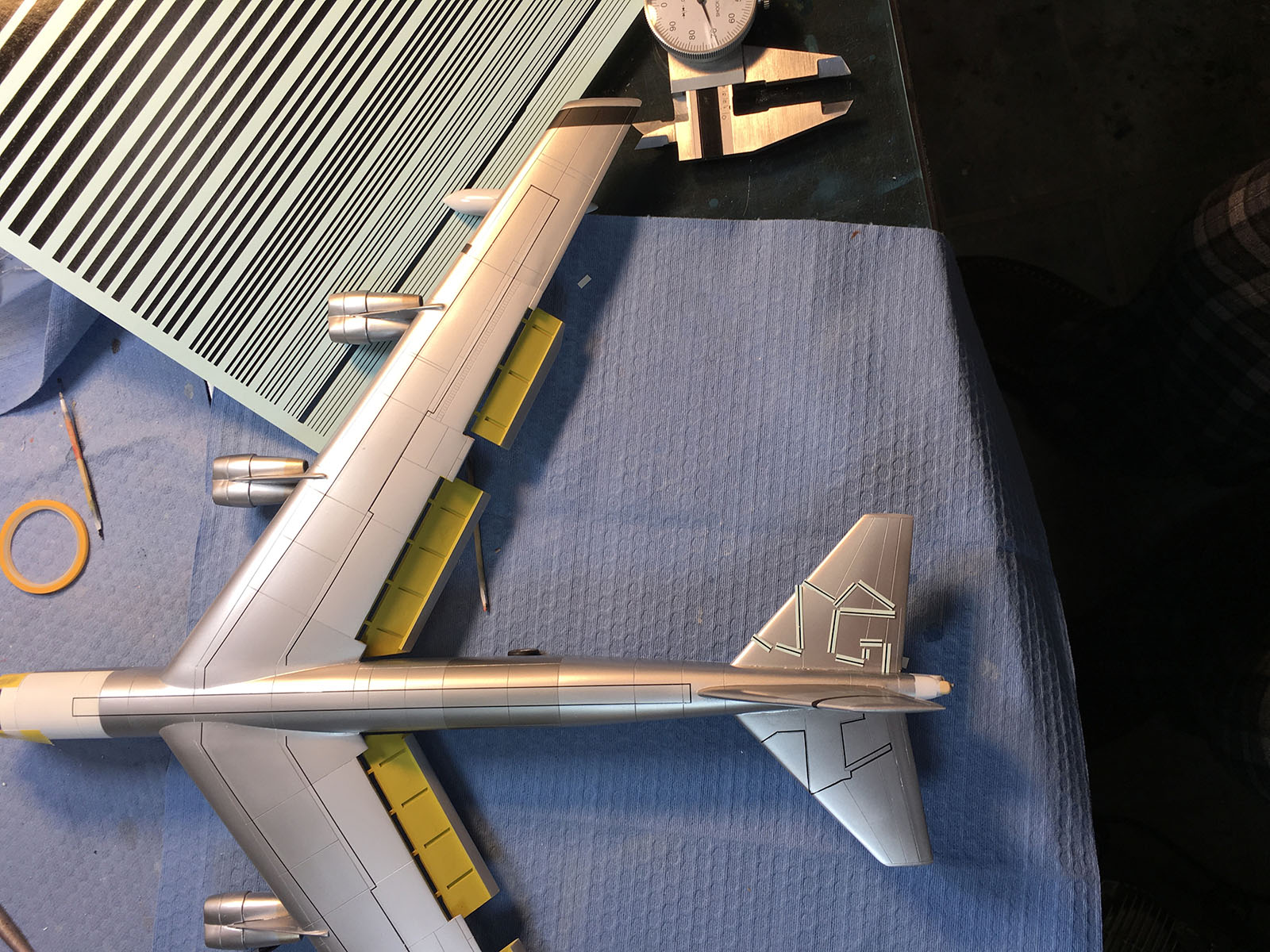 Minicraft 14615 1/144 B-52H Stratofortress Image 07