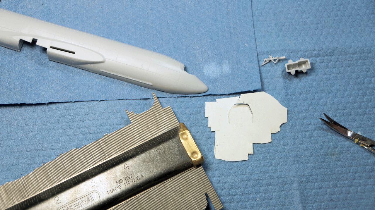 Minicraft 14627 1/144 KC-135E Stratotanker Image 02
