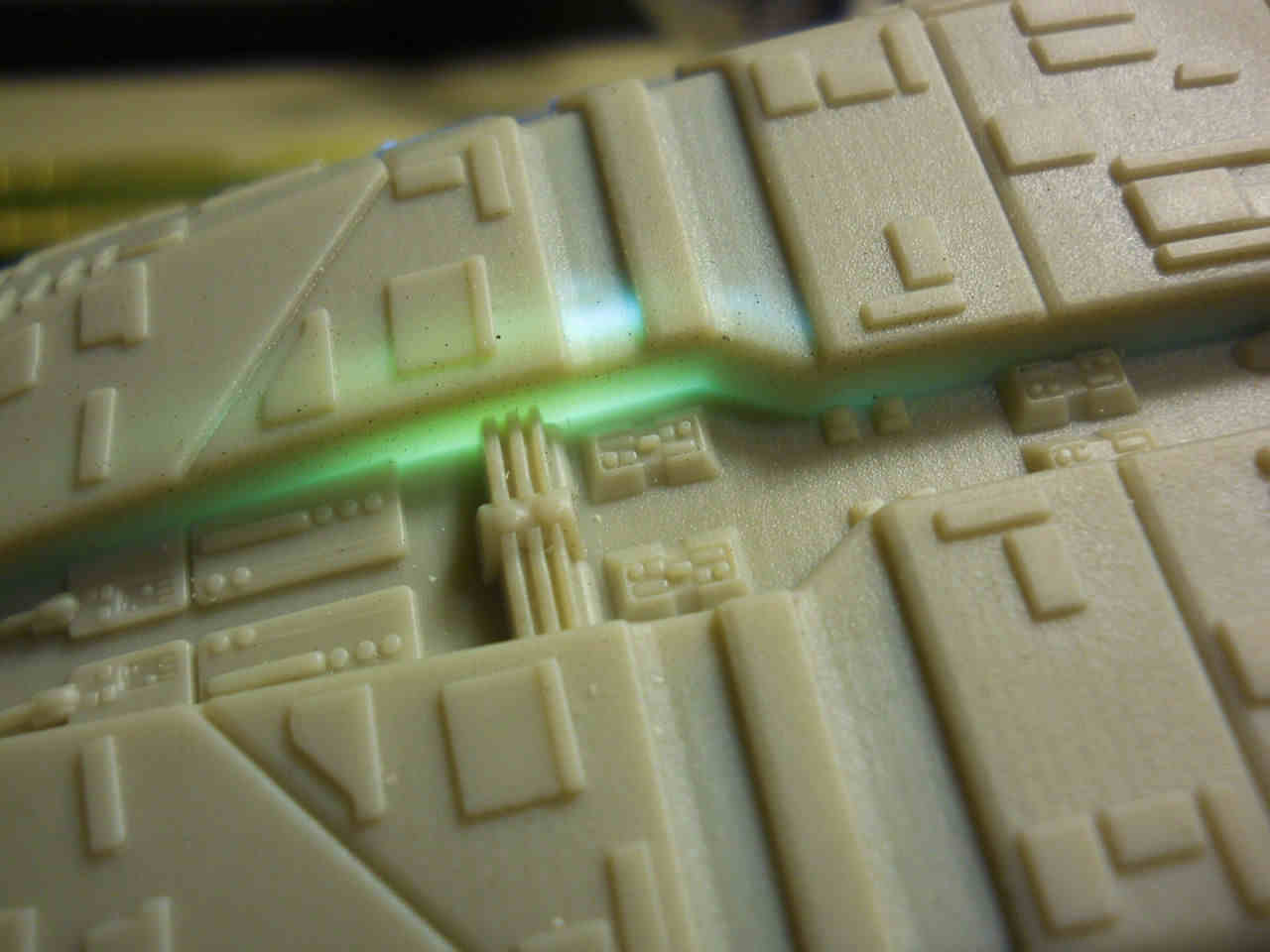 Moebius Models 0931 1/4105 Battlestar Pegasus BSG Photo Feature Image 05