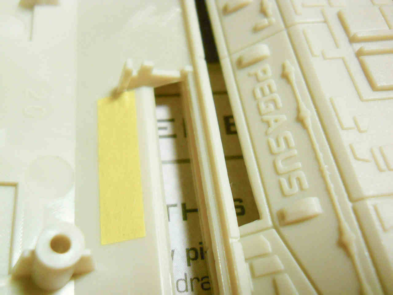 Moebius Models 0931 1/4105 Battlestar Pegasus BSG Photo Feature Image 06