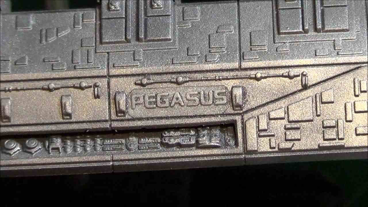 Moebius Models 0931 1/4105 Battlestar Pegasus BSG Photo Feature Image 108