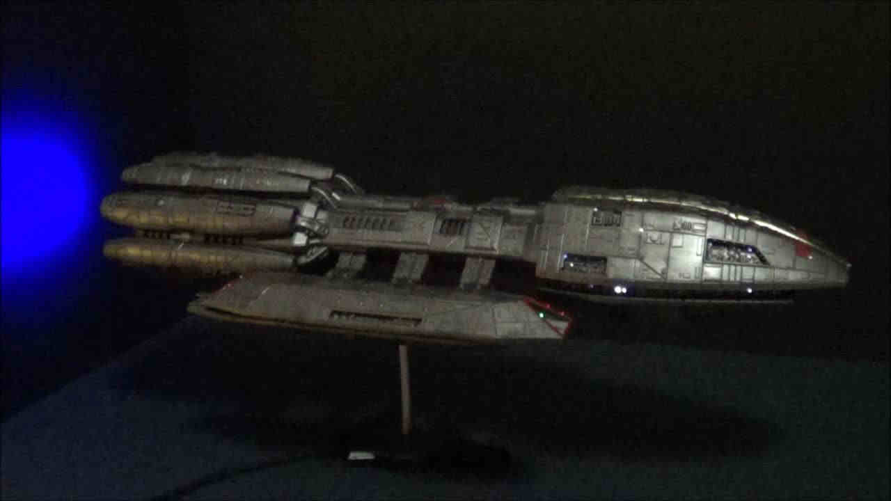 Moebius Models 0931 1/4105 Battlestar Pegasus BSG Photo Feature Image 117