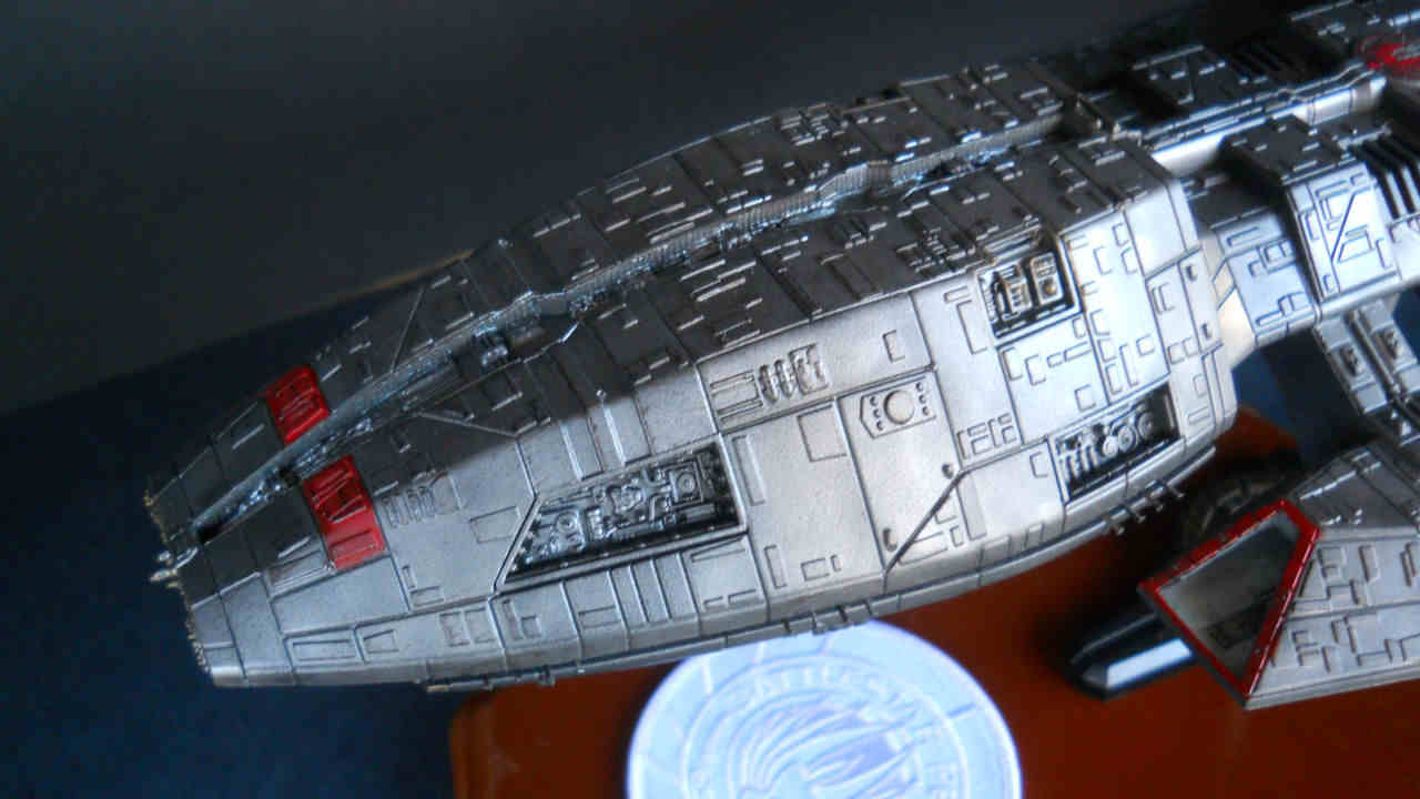 Moebius Models 0931 1/4105 Battlestar Pegasus BSG Photo Feature Image 125