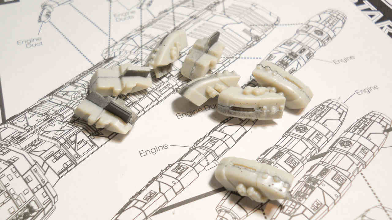 Moebius Models 0931 1/4105 Battlestar Pegasus BSG Photo Feature Image 17
