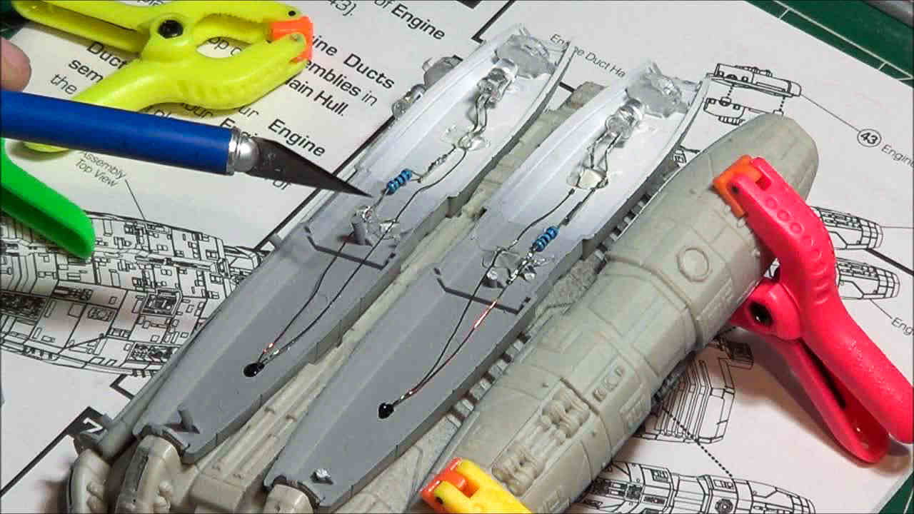 Moebius Models 0931 1/4105 Battlestar Pegasus BSG Photo Feature Image 24