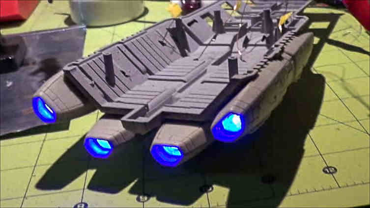 Moebius Models 0931 1/4105 Battlestar Pegasus BSG Photo Feature Image 26