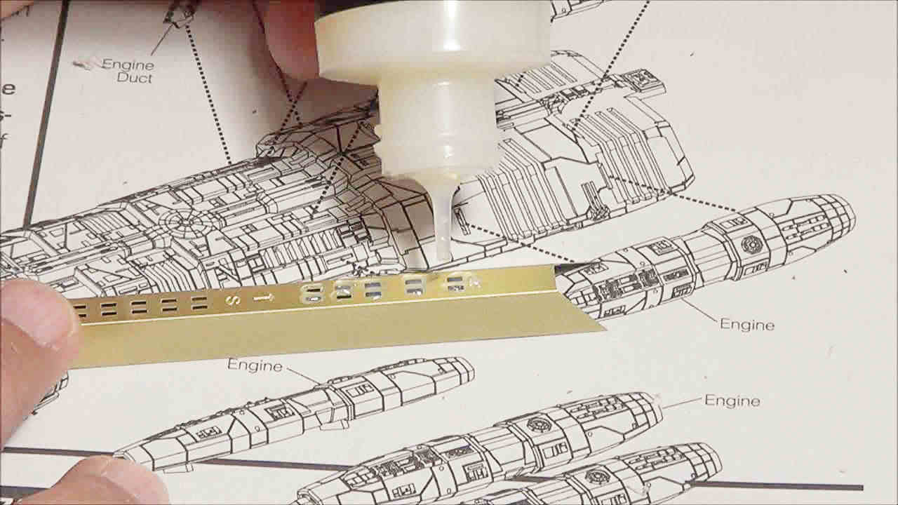 Moebius Models 0931 1/4105 Battlestar Pegasus BSG Photo Feature Image 44