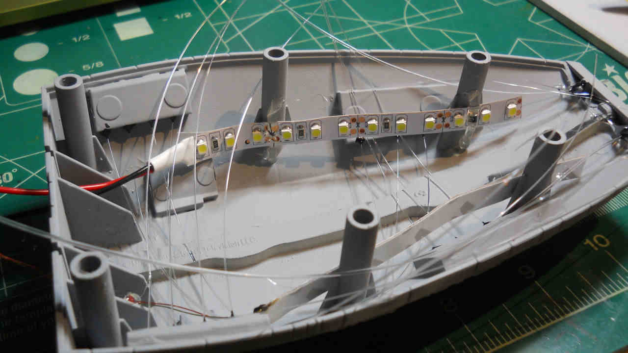 Moebius Models 0931 1/4105 Battlestar Pegasus BSG Photo Feature Image 54