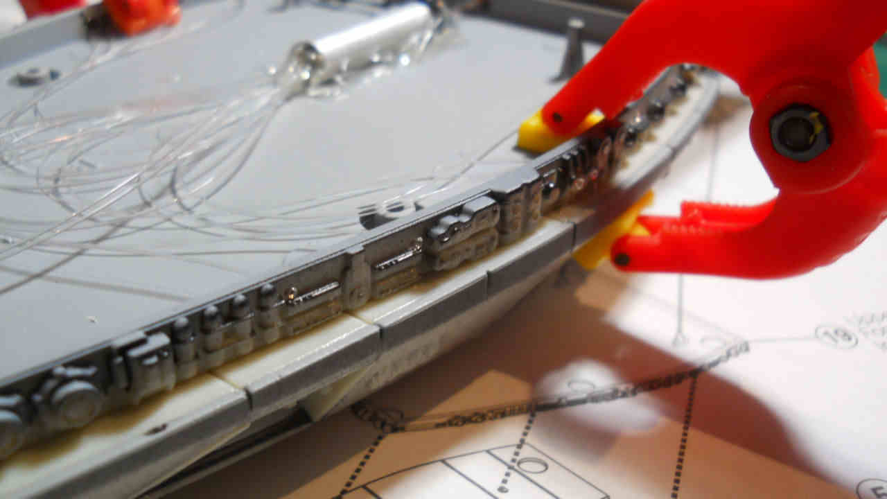 Moebius Models 0931 1/4105 Battlestar Pegasus BSG Photo Feature Image 59