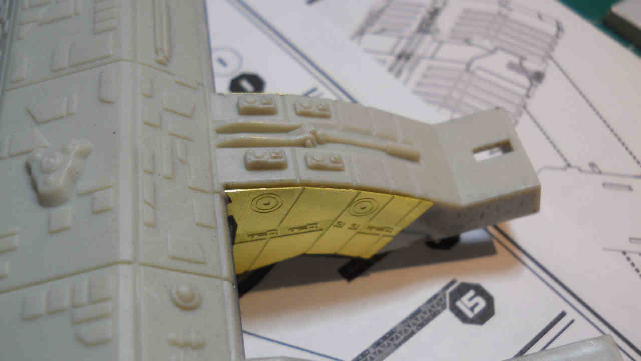 Moebius Models 0931 1/4105 Battlestar Pegasus BSG Photo Feature Image 72