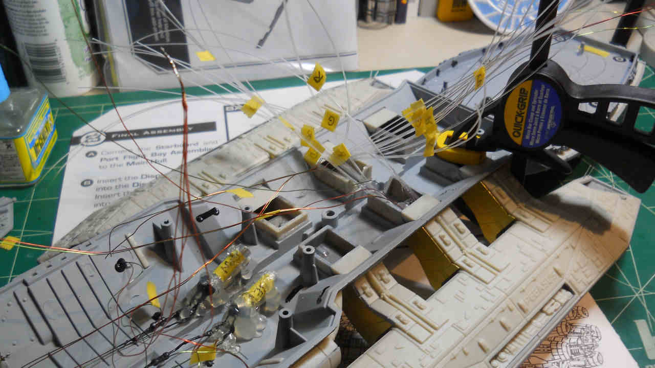 Moebius Models 0931 1/4105 Battlestar Pegasus BSG Photo Feature Image 77