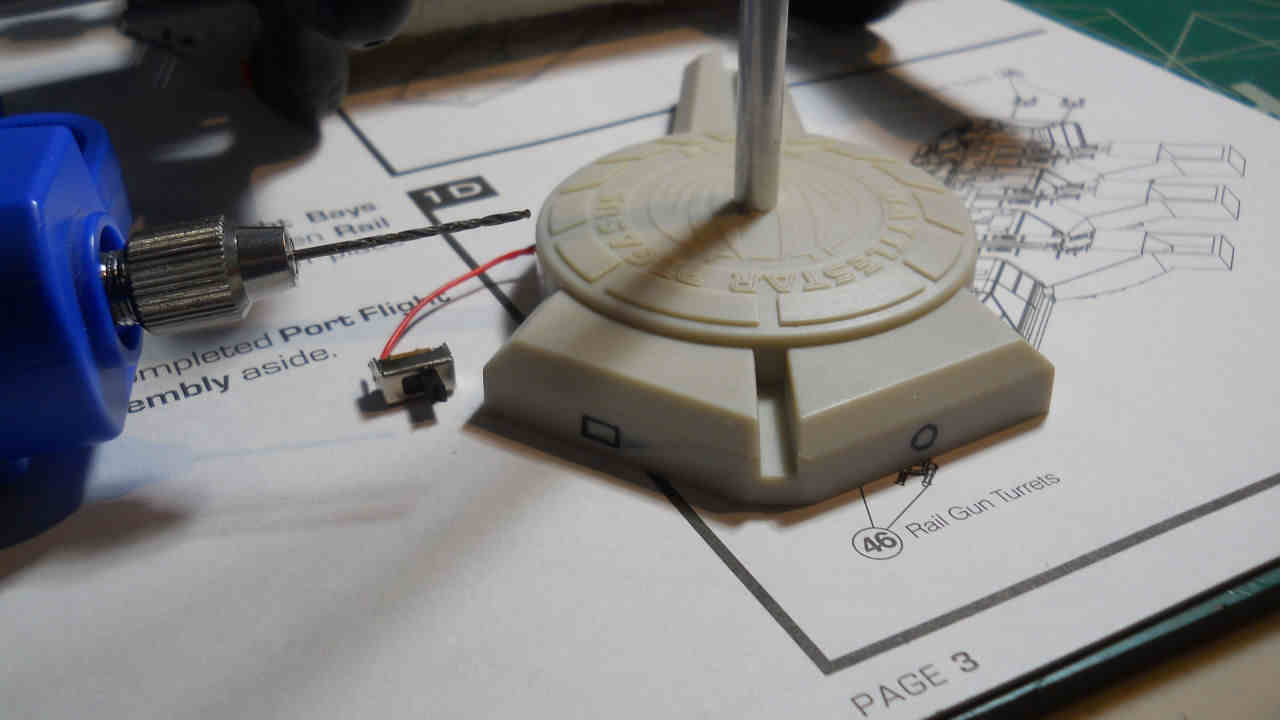 Moebius Models 0931 1/4105 Battlestar Pegasus BSG Photo Feature Image 88