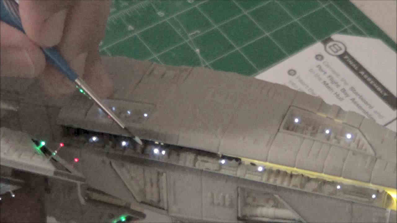 Moebius Models 0931 1/4105 Battlestar Pegasus BSG Photo Feature Image 96