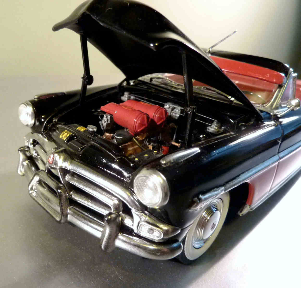 Moebius Models 1204 1/25 1952 Hudson Hornet Convertible Photo Feature Image 01