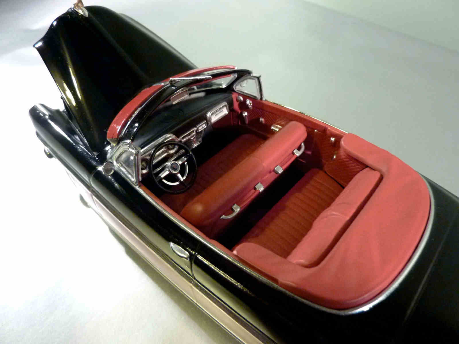 Moebius Models 1204 1/25 1952 Hudson Hornet Convertible