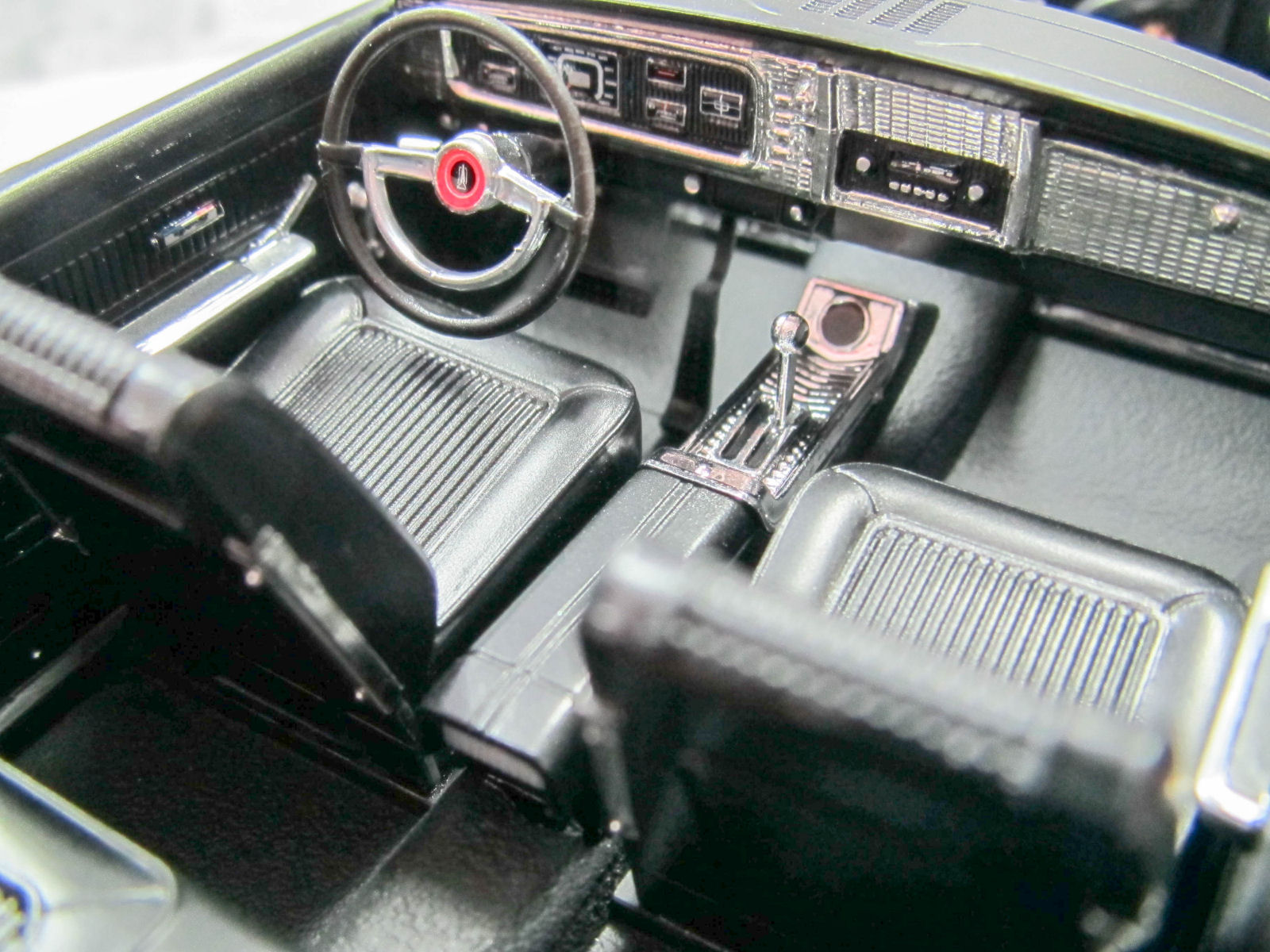 Moebius Models 1215 1/25 1965 Plymouth Satellite Build Image 02
