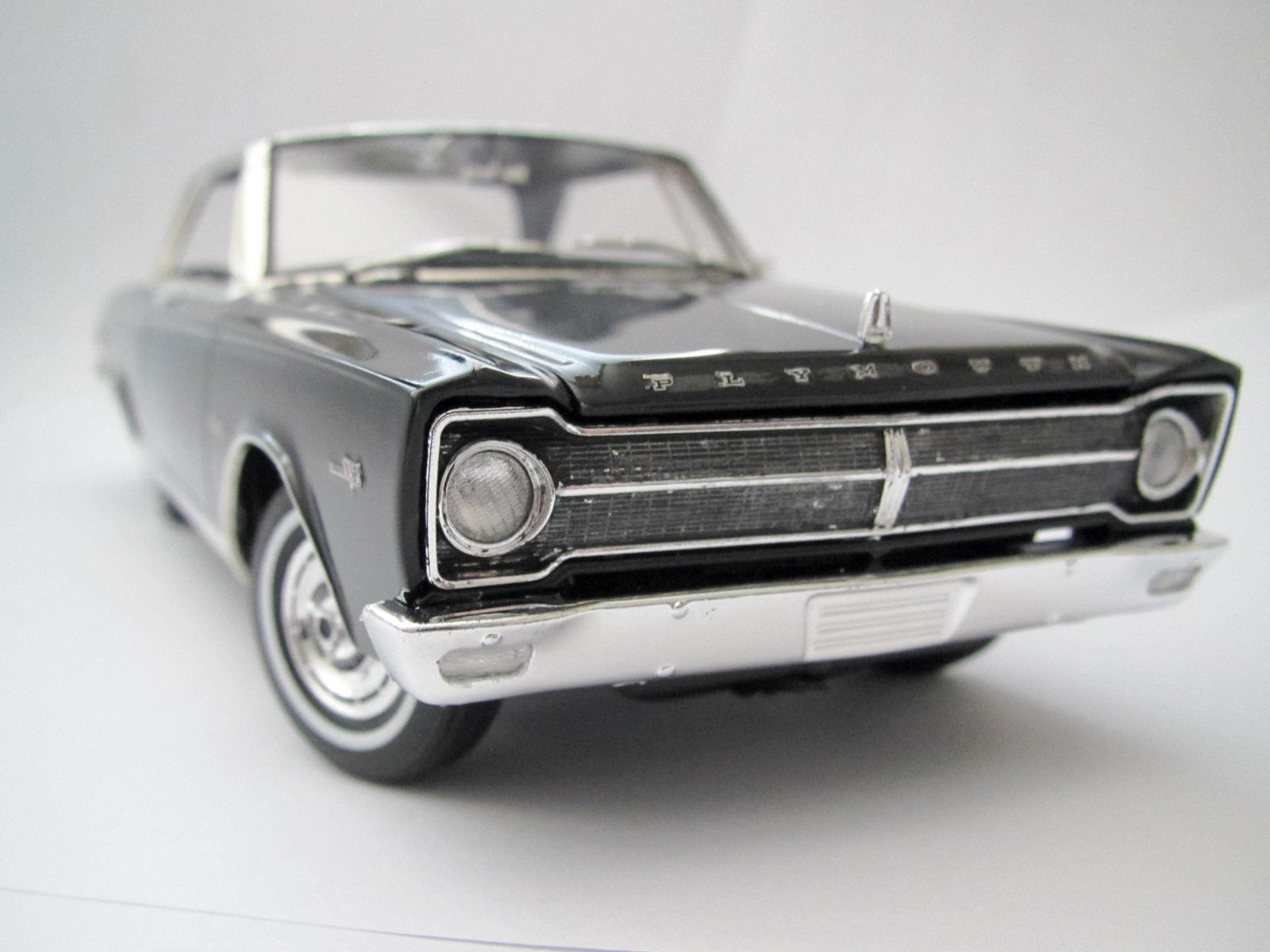 Moebius Models 1215 1/25 1965 Plymouth Satellite Build Image 04