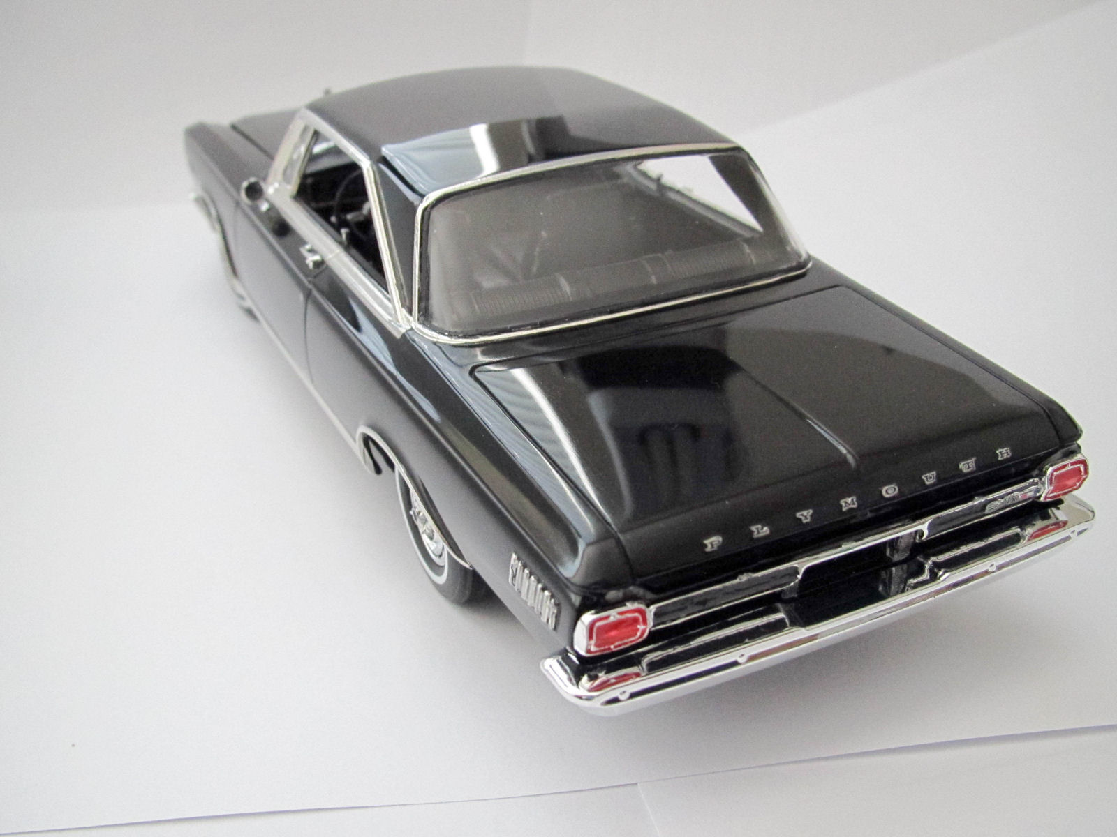 Moebius Models 1215 1/25 1965 Plymouth Satellite Build Image 06