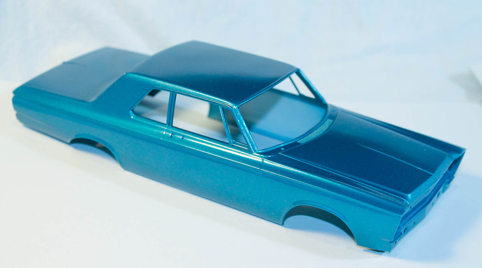 Moebius Models 1218 1/25 1965 Plymouth Belvedere Build Image 03