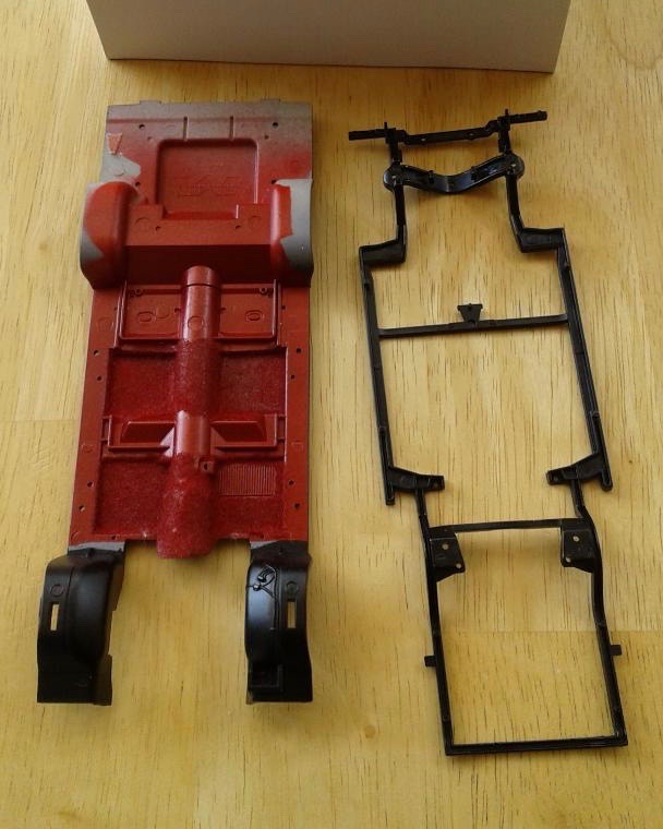 Moebius Models 1221 1/25 1961 Pontiac Ventura Build Image 03