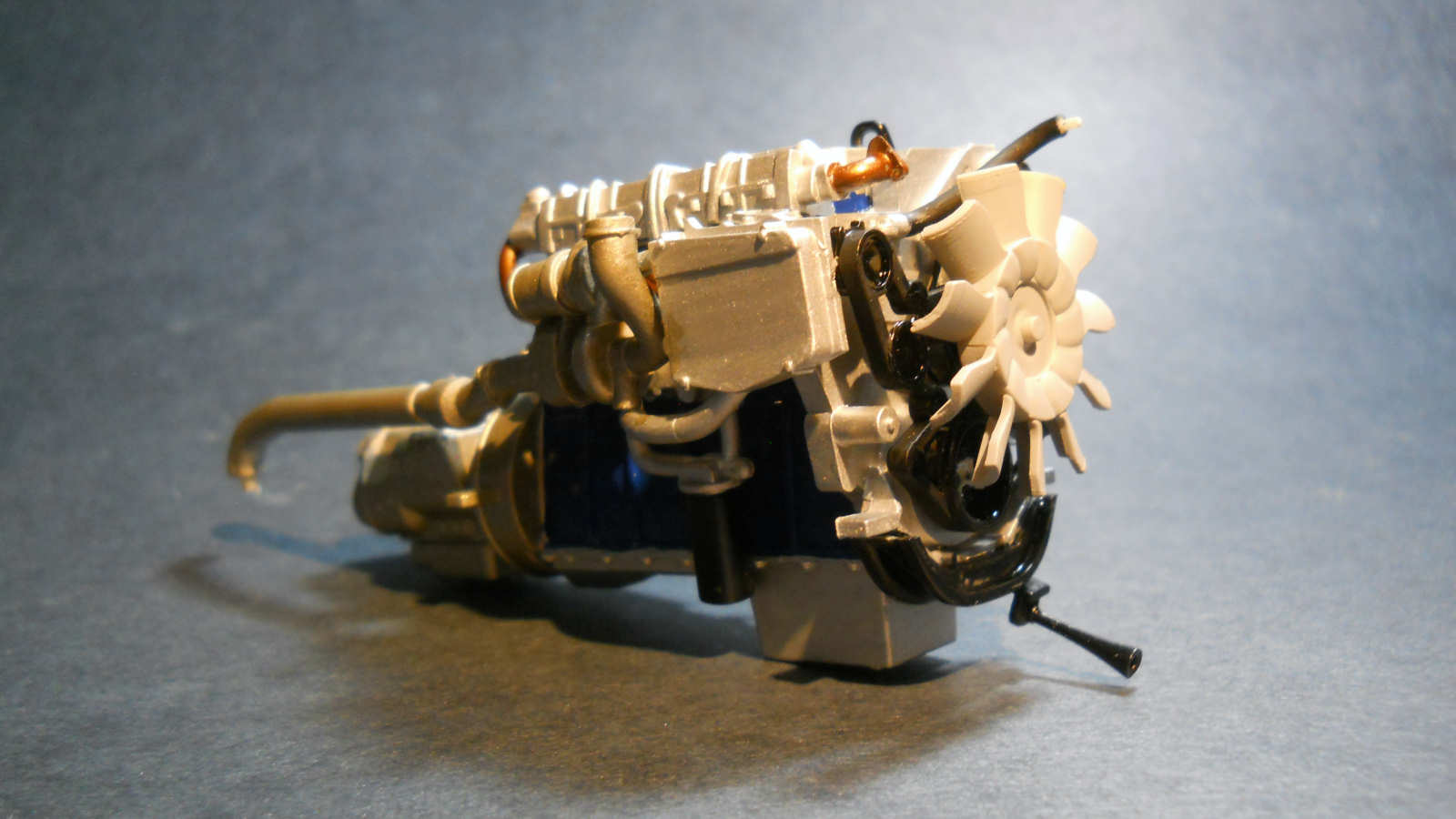 Moebius Models 1301 1/25 International Prostar Photo Feature Image 05