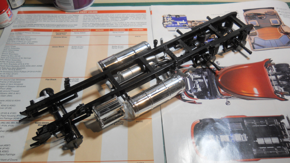 Moebius Models 1301 1/25 International Prostar Photo Feature Image 16