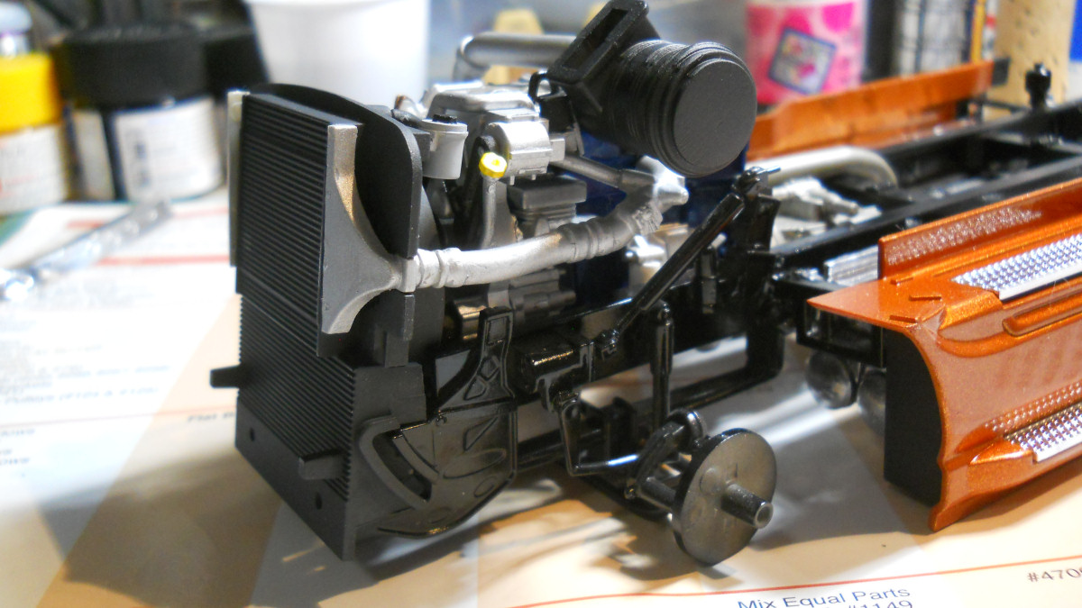 Moebius Models 1301 1/25 International Prostar Photo Feature Image 38